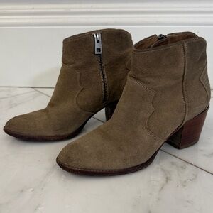 Zadig & Voltaire Euro 37 US Women 6.5-7 Light Brown Chunky Heel Suede Ankle Boot